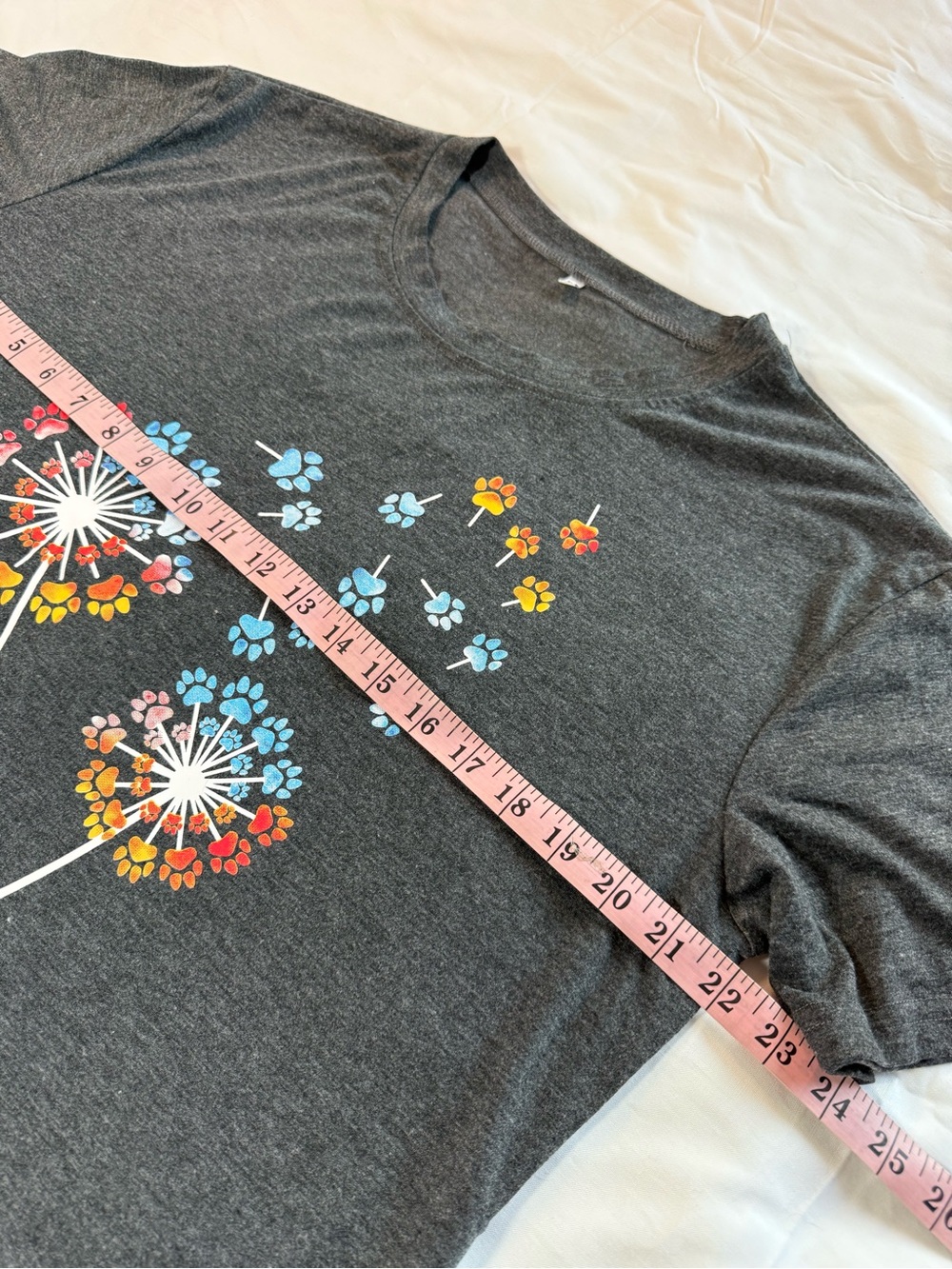 Women’s Dark Gray Floral Dandelion Paw print Graphic Tee - Picture 3 of 6